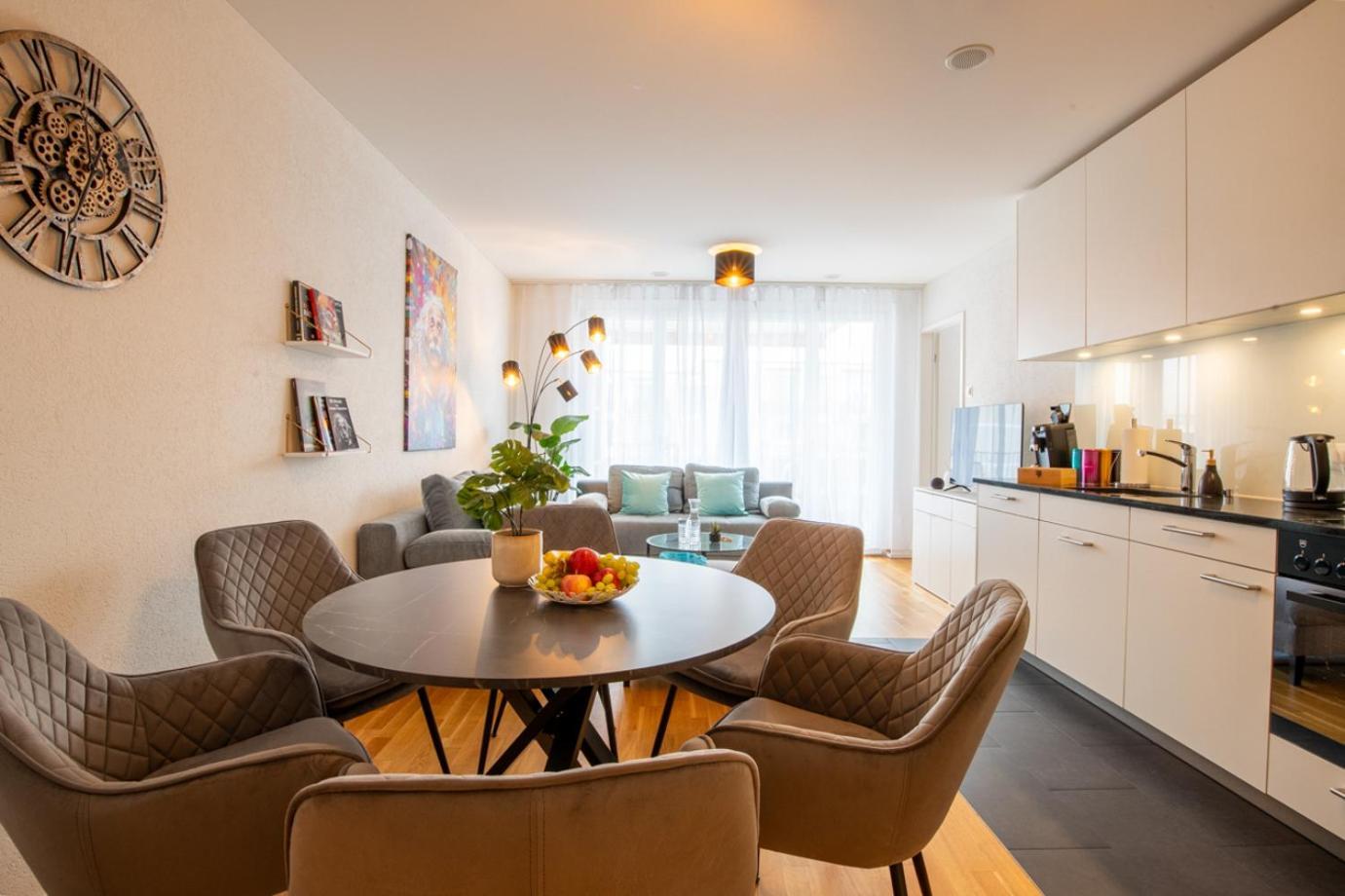 Special Einstein II Apartment Basel, Messe Kleinbasel 10-Star Esterno foto